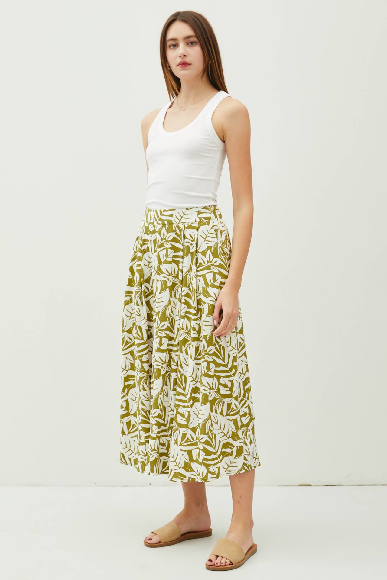 Sami - Tropical Print High Rise Pintucked Midi Skirt