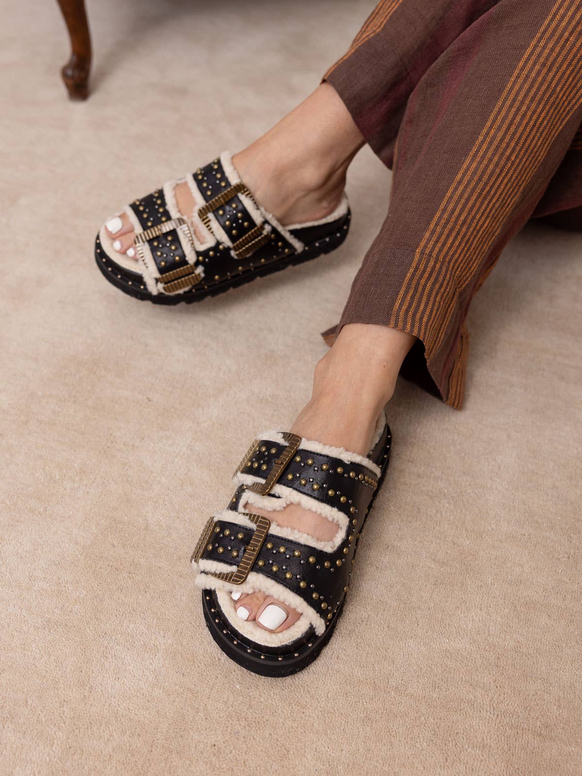 The Gaylen Black Studded Buckle Fleece-Lined Slide