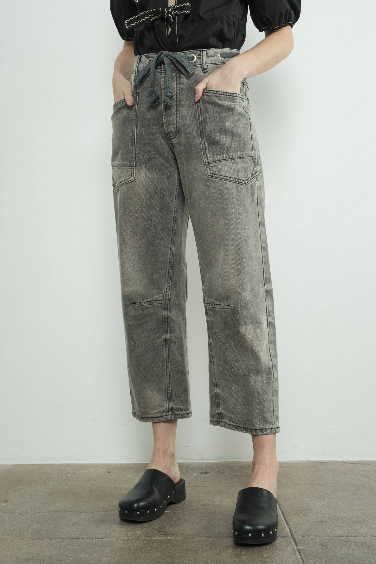 Bailey - Barrel Denim Pants With Eyelet Waist
