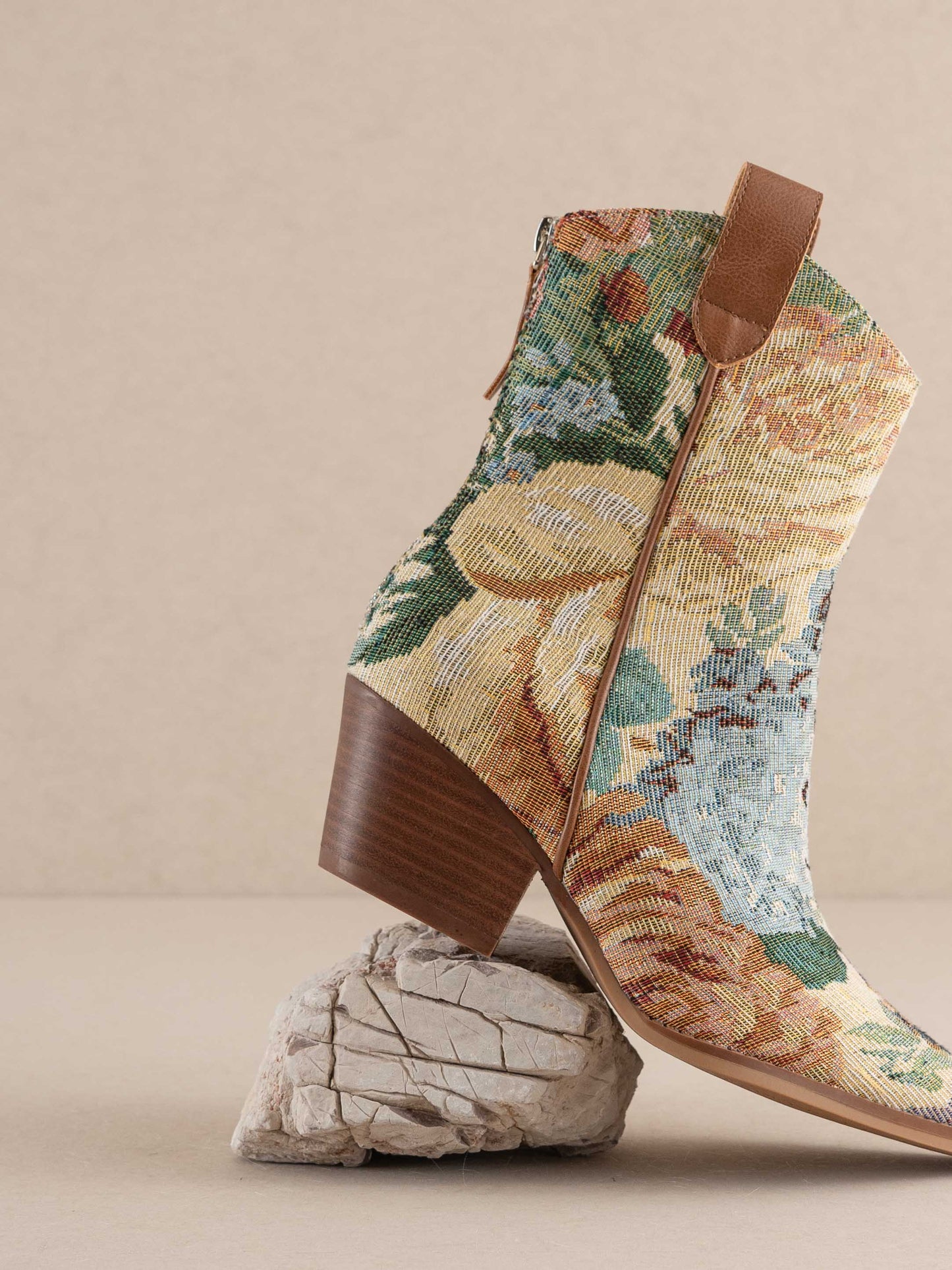Oasis Society The Kaiya | Floral Vintage Western Tapestry Boot