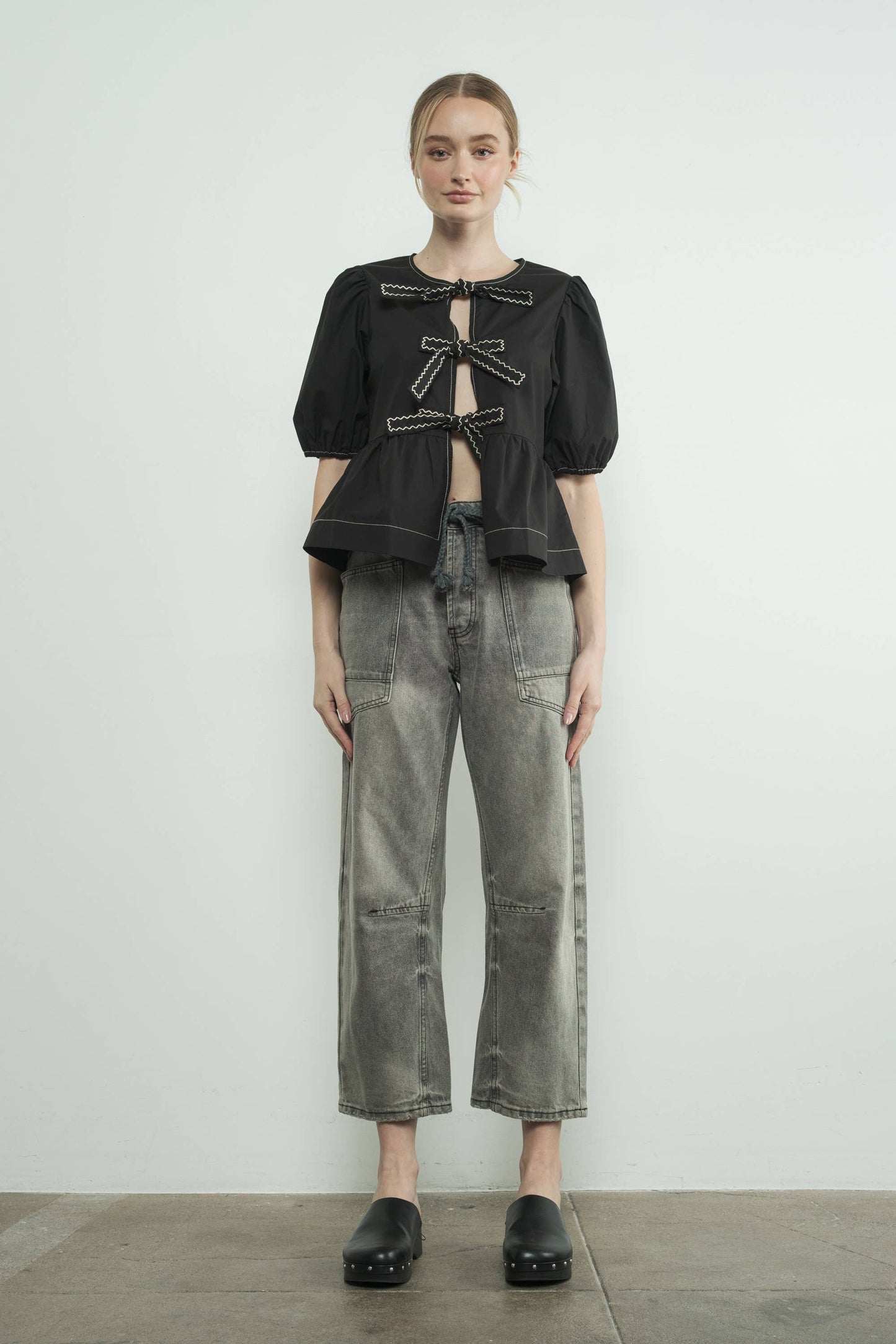 Bailey - Barrel Denim Pants With Eyelet Waist