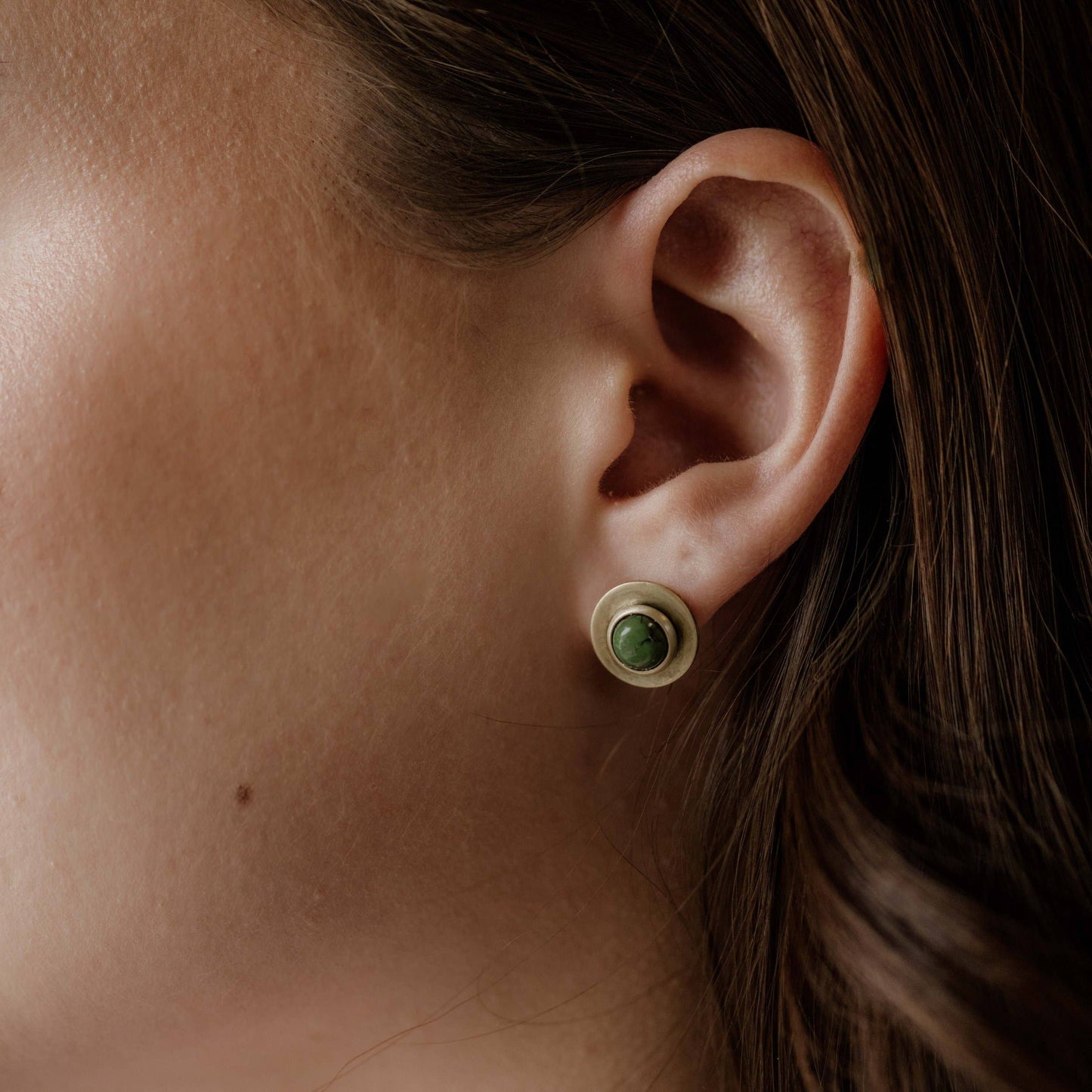 Commonform Gibbon Studs