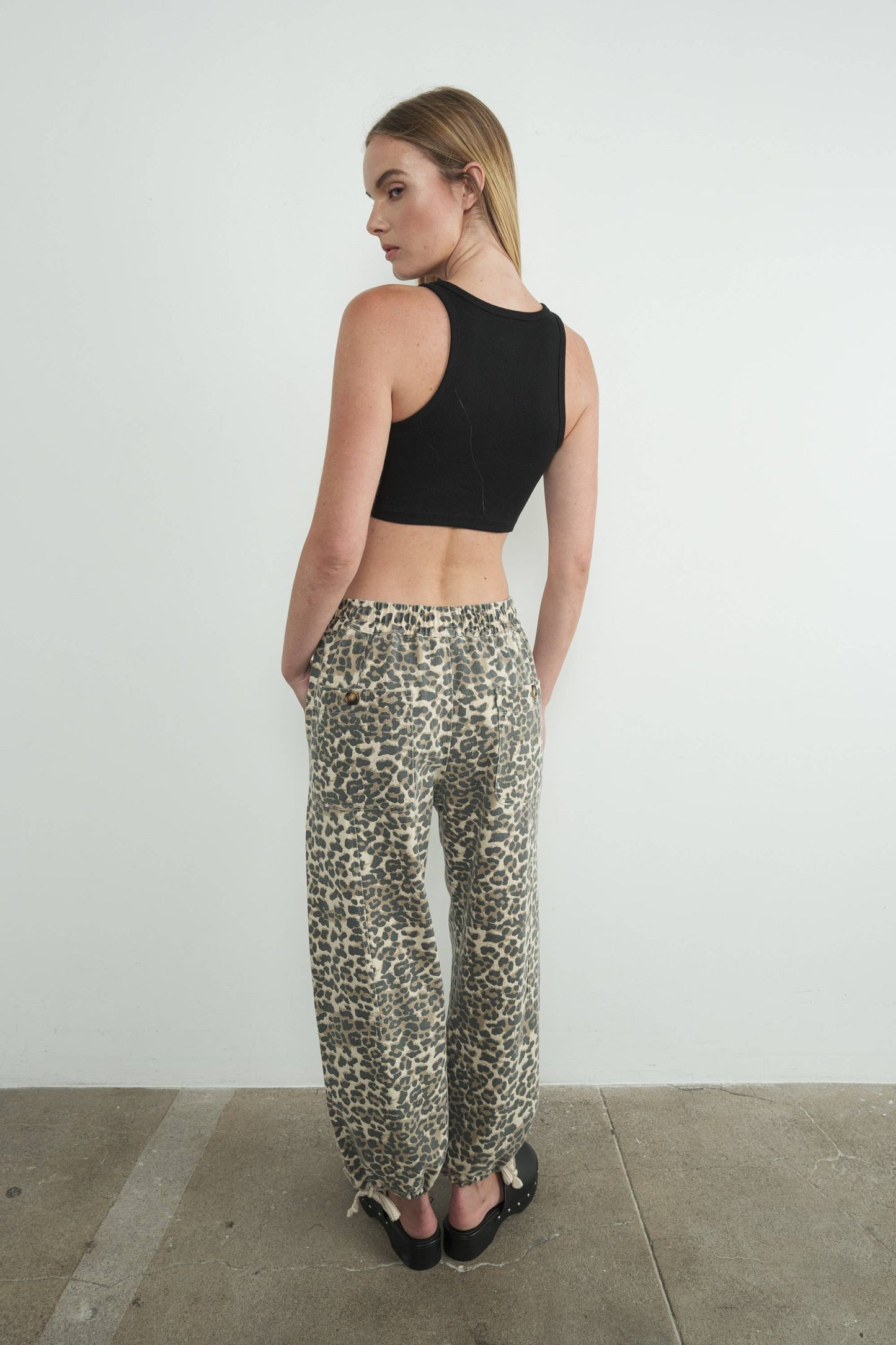 Leo - LEOPARD PRINT RELAXED FIT PULL-ON PANTS