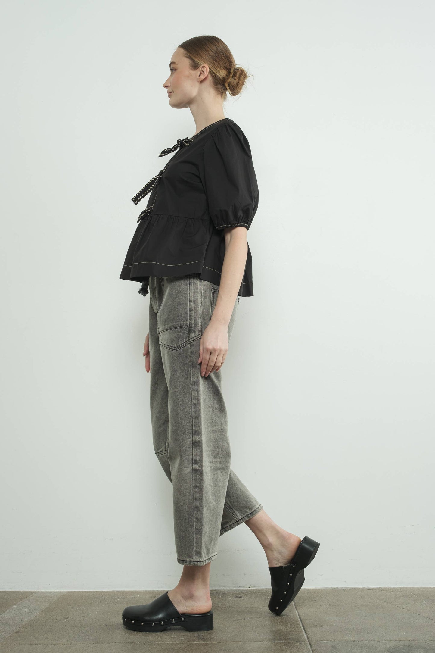 Bailey - Barrel Denim Pants With Eyelet Waist