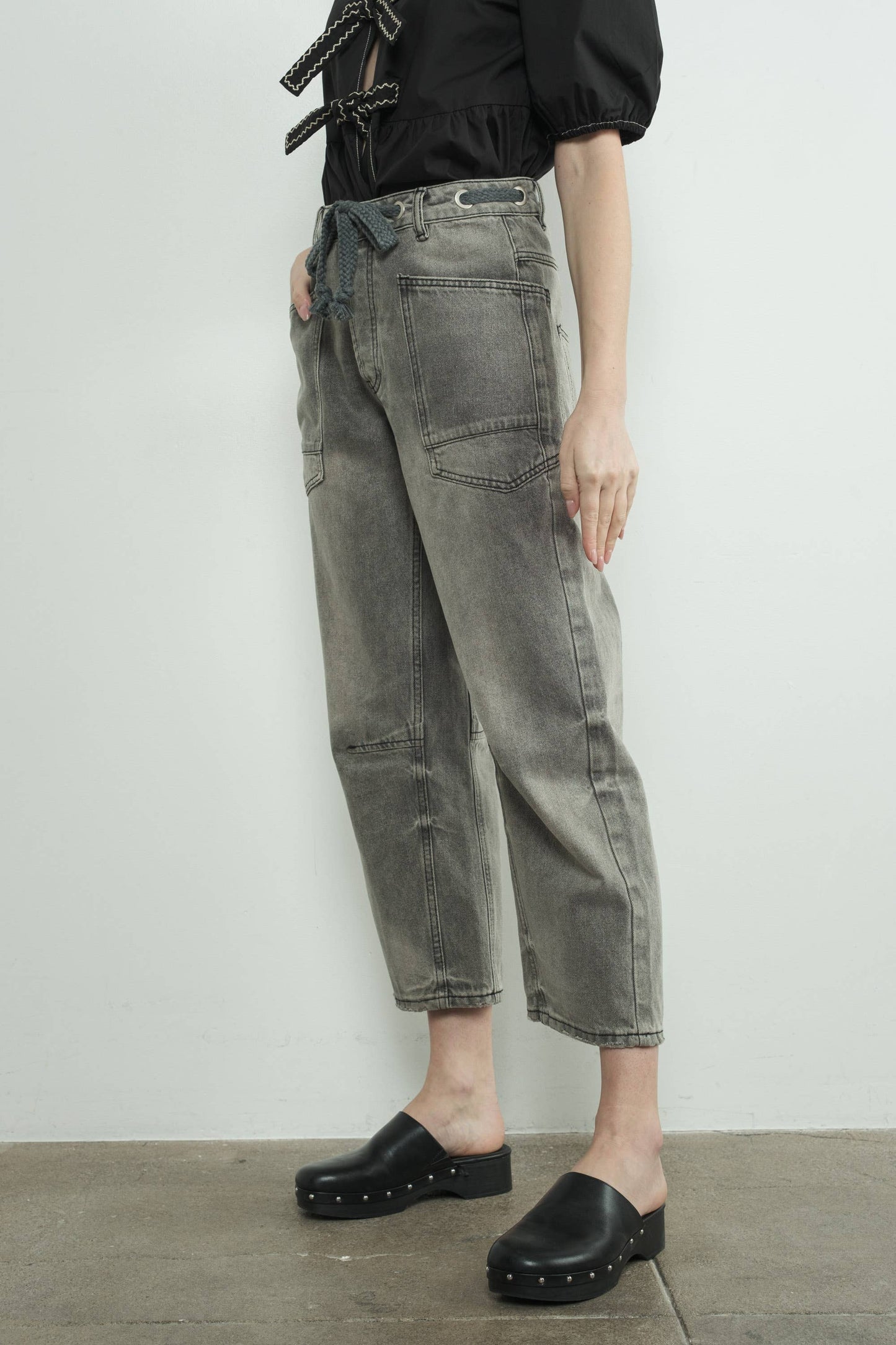 Bailey - Barrel Denim Pants With Eyelet Waist