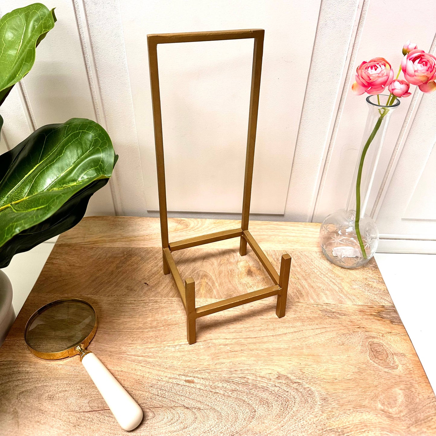 Modern Gold Iron Easel/Bookstand