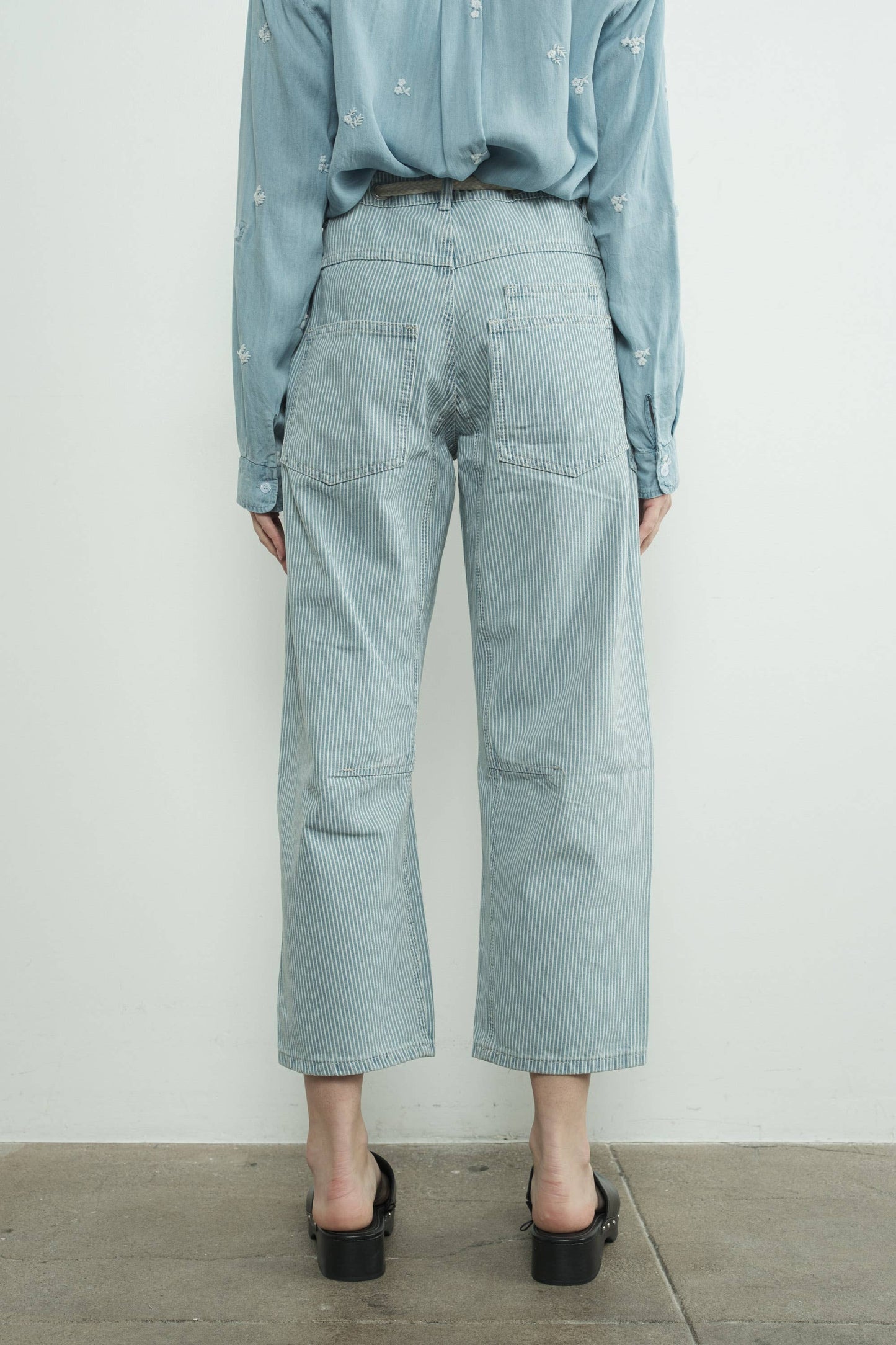 Bailey - Barrel Denim Pants With Eyelet Waist