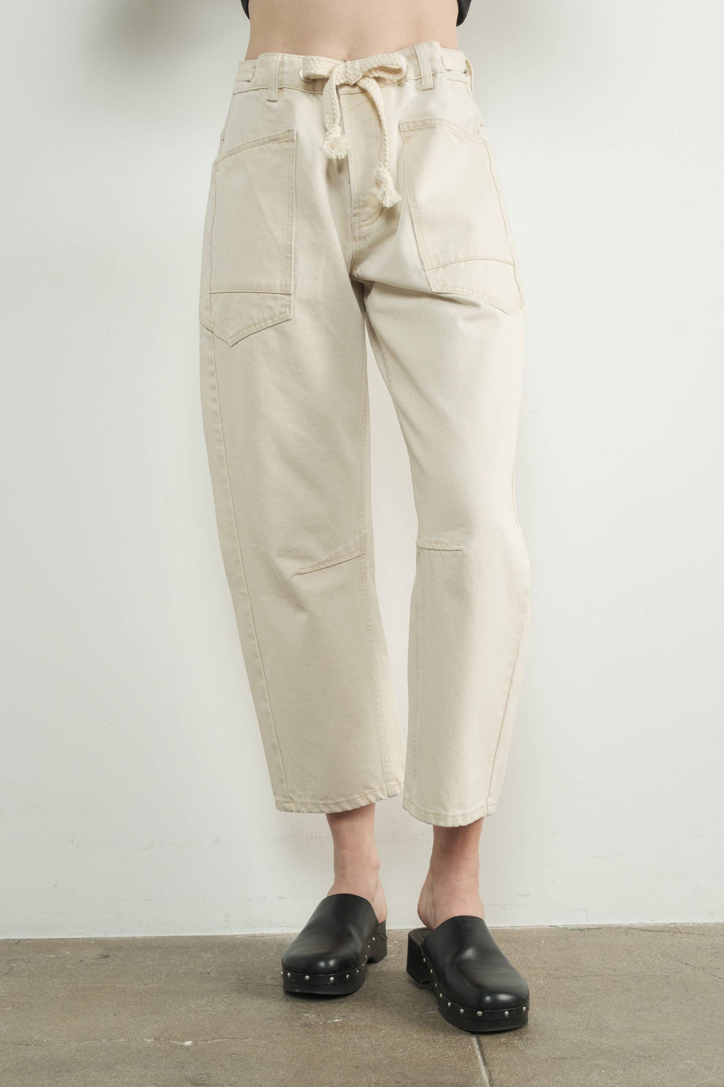 Bailey - Barrel Denim Pants With Eyelet Waist