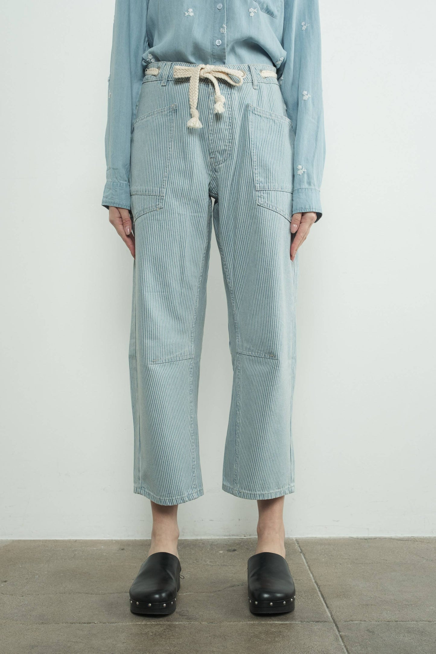 Bailey - Barrel Denim Pants With Eyelet Waist