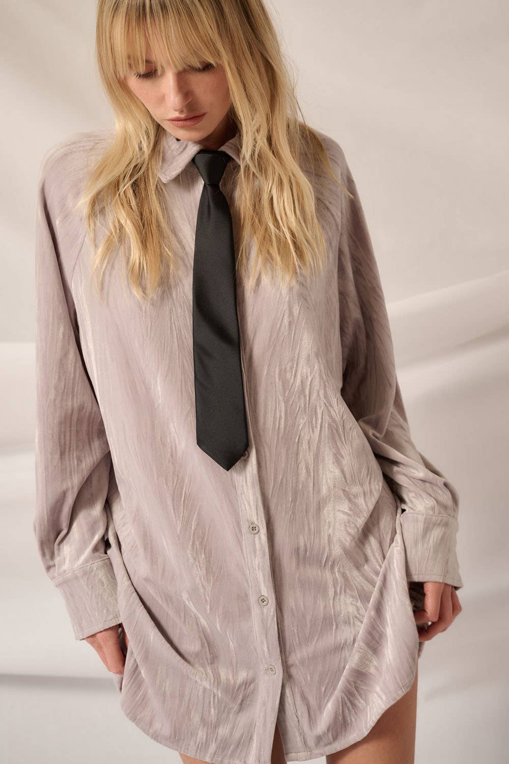 Maizy - Metallic Crinkle Velvet Button-Up Mini Shirt Dress
