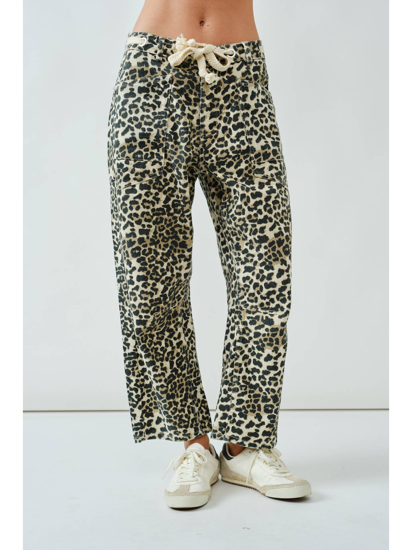 Bailey - Barrel Denim Pants With Eyelet Waist