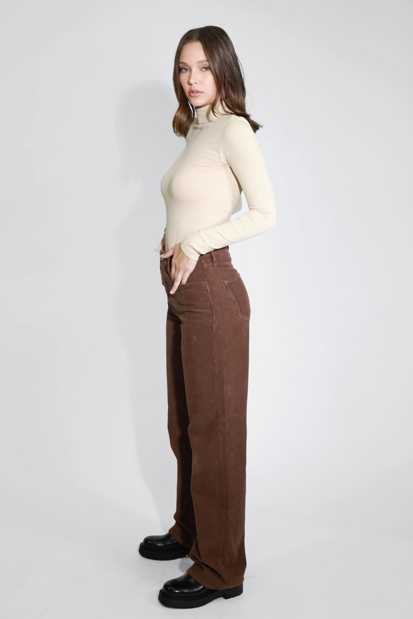 Nikibiki - Foldable Turtle Neck Top