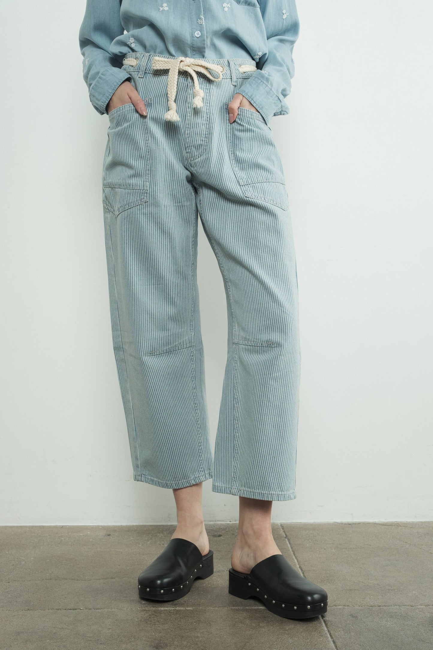 Bailey - Barrel Denim Pants With Eyelet Waist