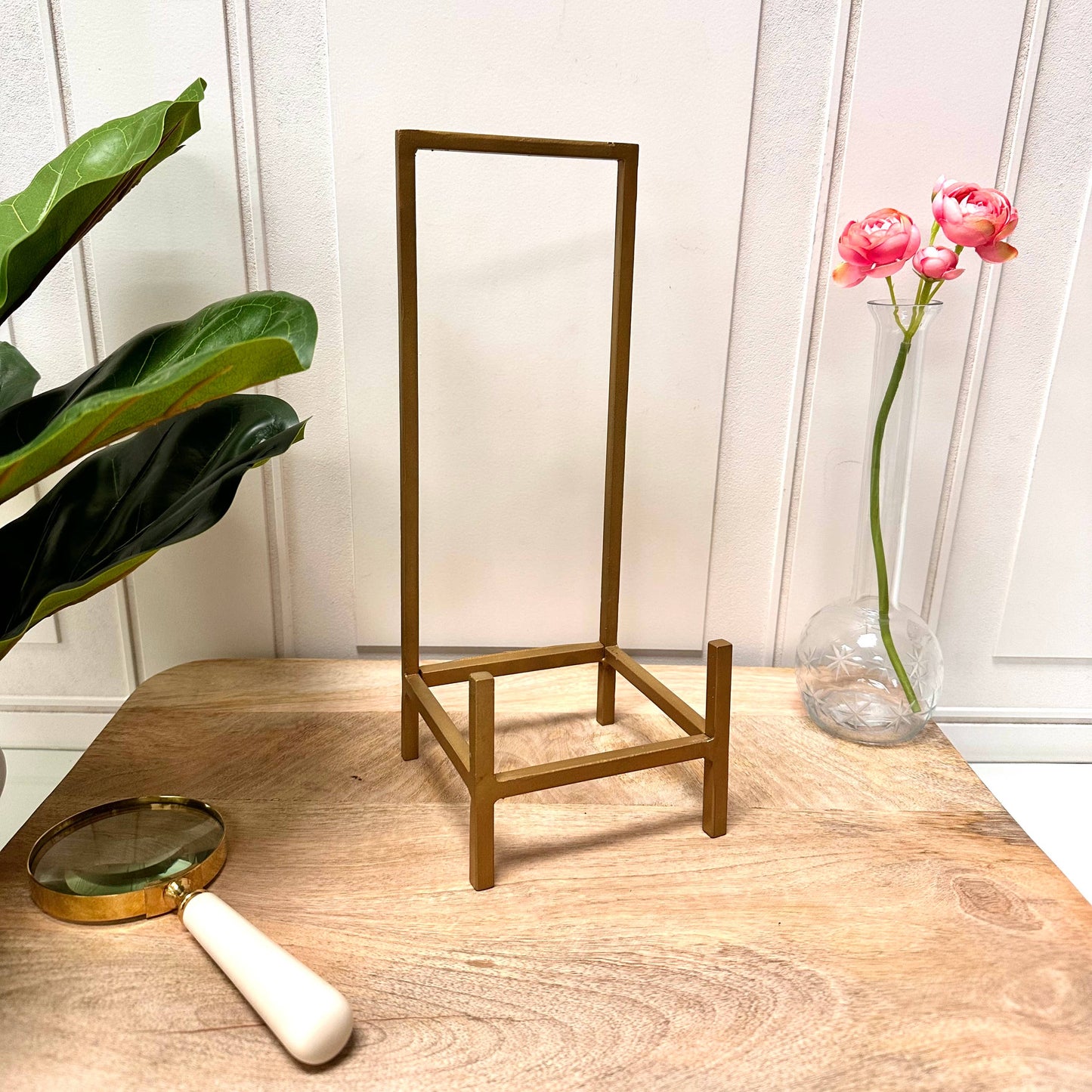 Modern Gold Iron Easel/Bookstand