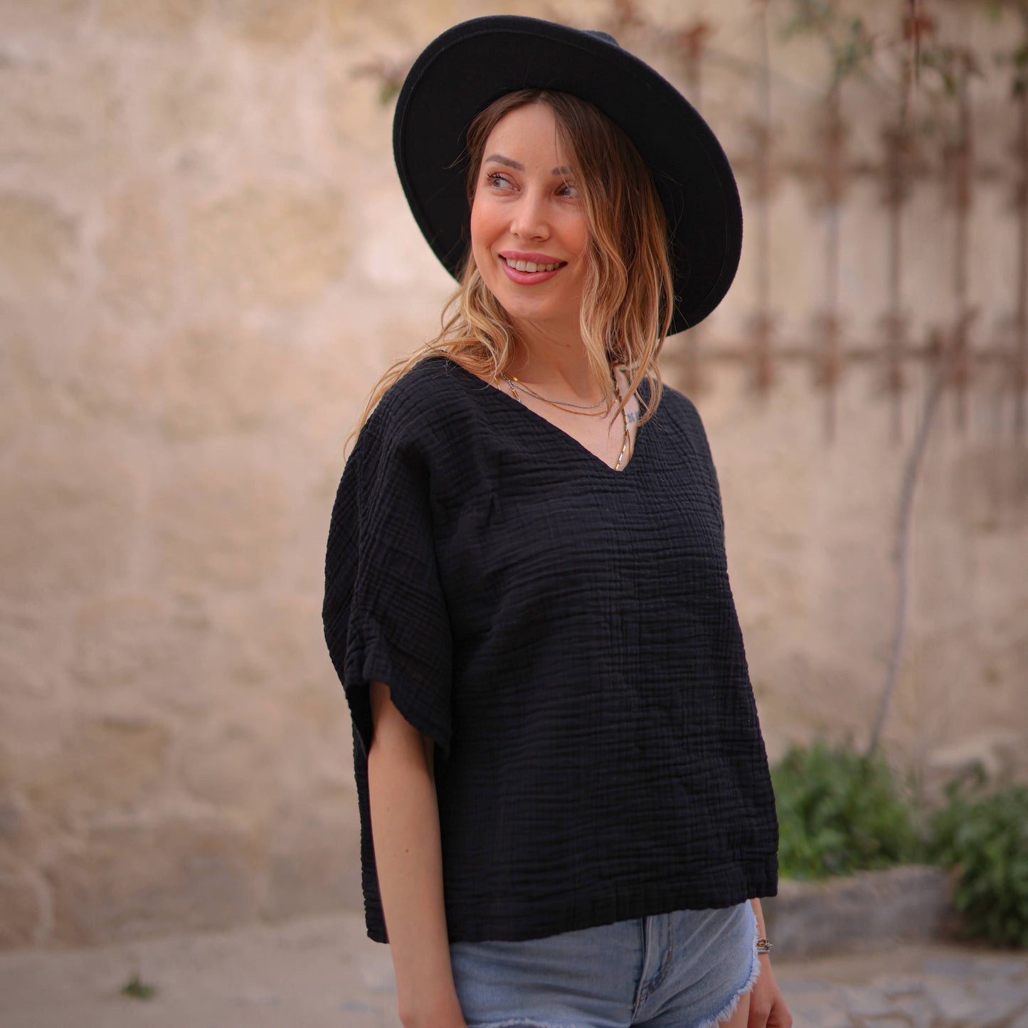 Double Gauze Muslin Cotton V-Neck Top