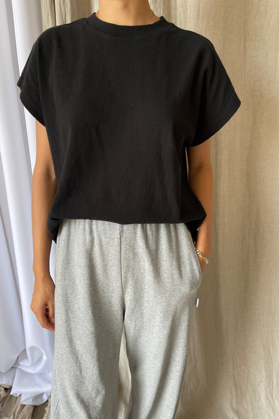 Le Bon Shoppe - Jeanne Tee