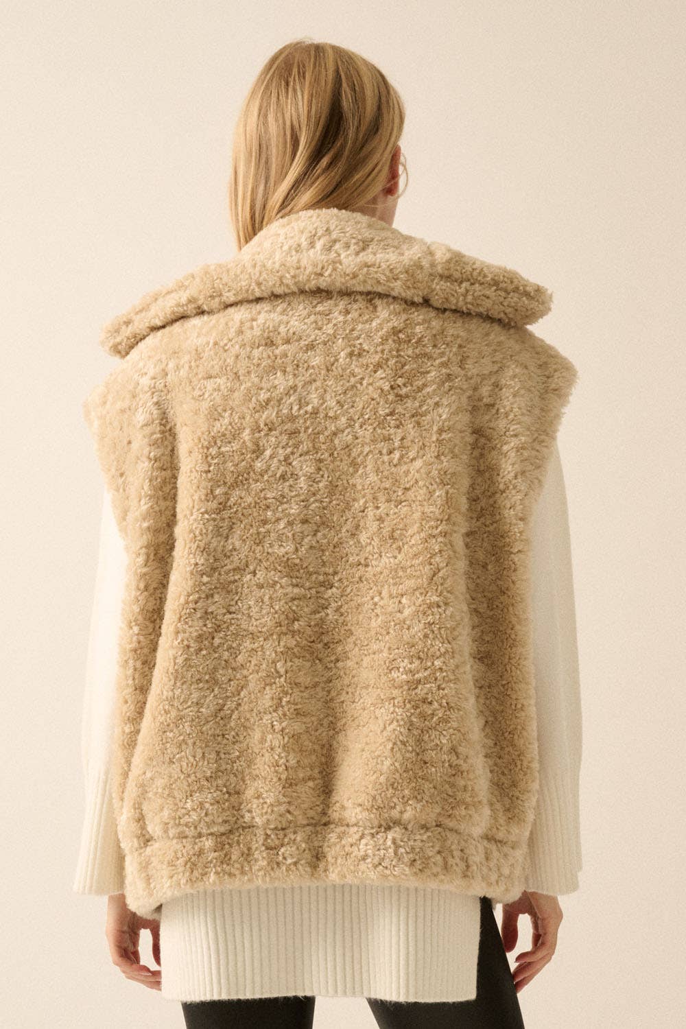 Sam - Solid Faux Fur Zip-Up Pocket Vest