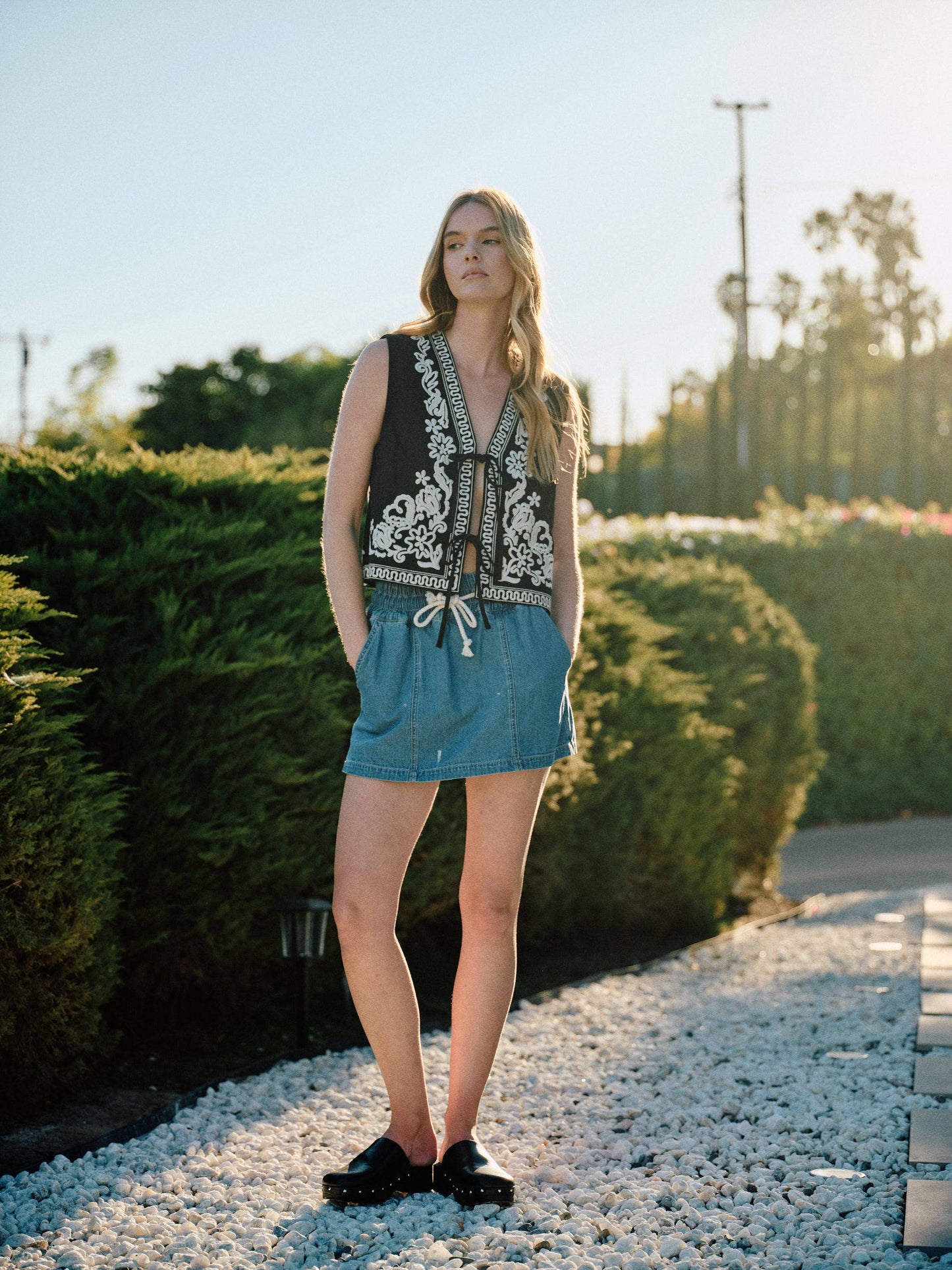 Portia Embroidered Vest Jacket With Tie