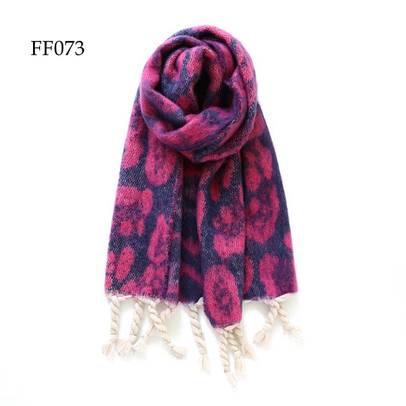 Soft Leopard Scarf