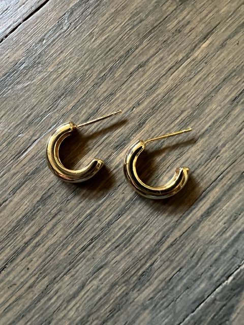 Pearly Girl Hoops