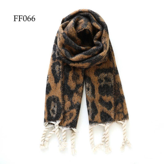 Soft Leopard Scarf