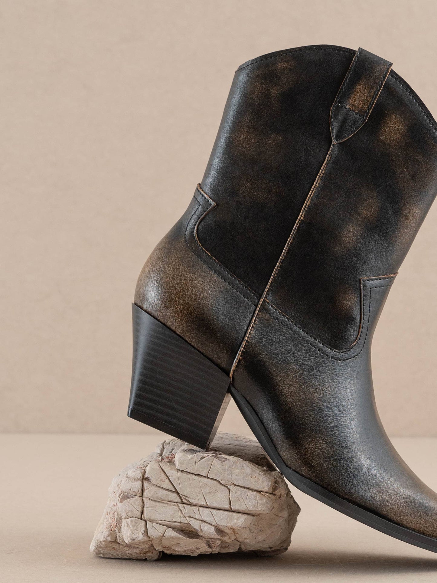 Oasis Society The Ames | Brown Short Cowboy Booties