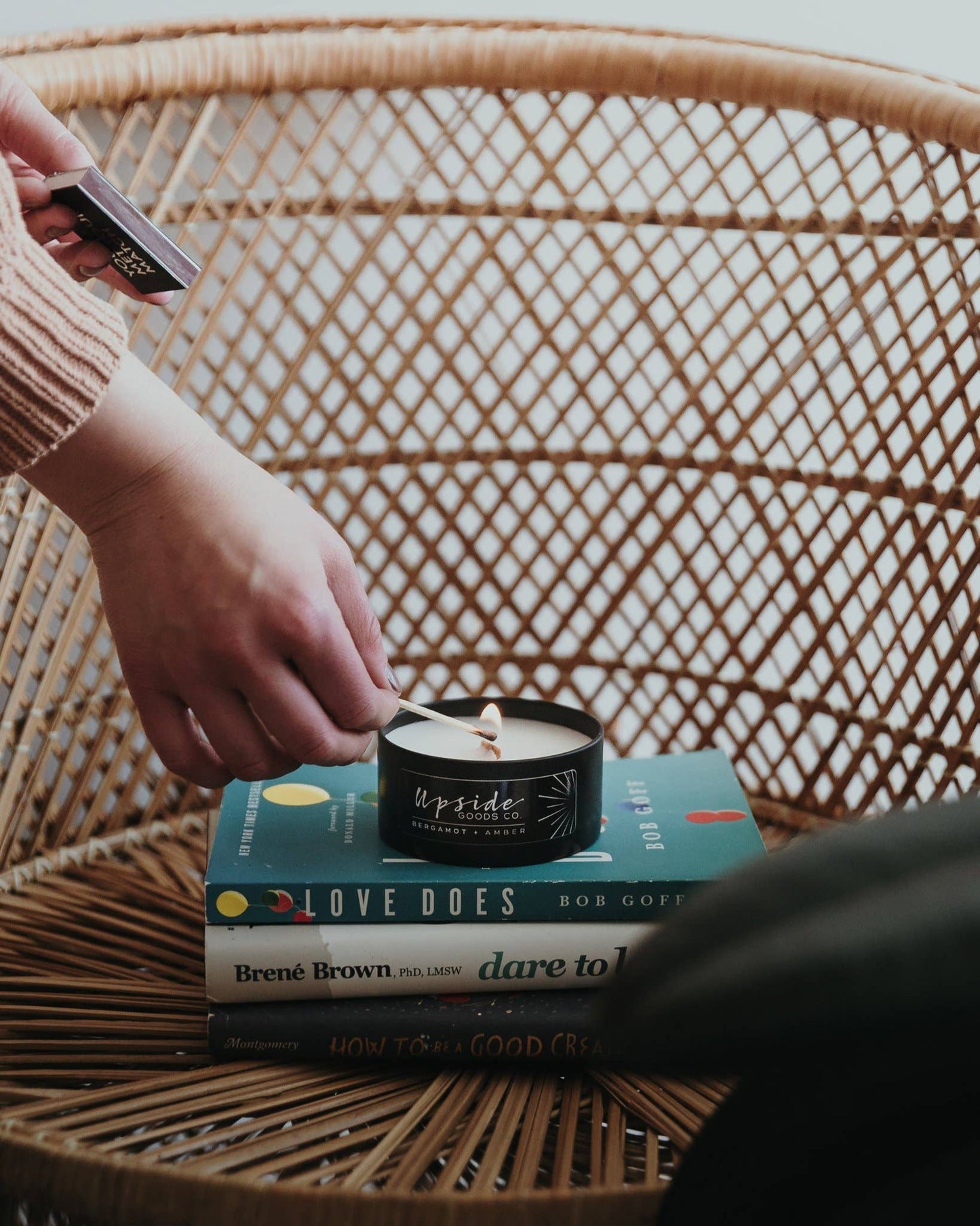 Everyday Candle Tins | Coconut Soy + Wooden Wick - Black Tin