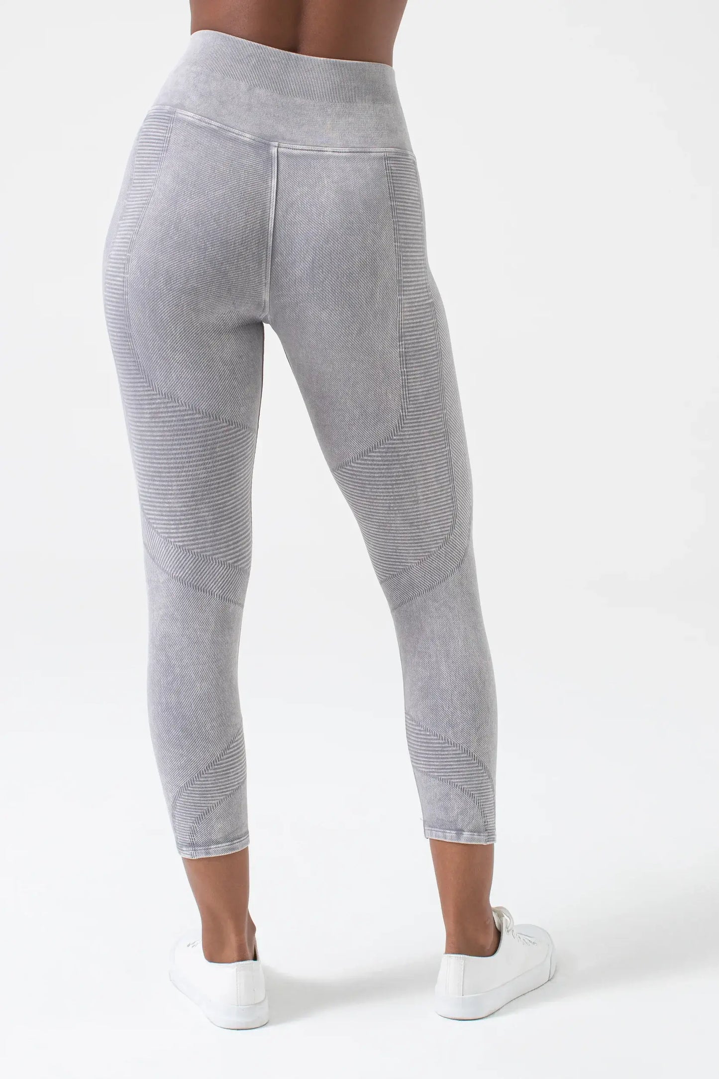Body Engineered® One By One 7/8 Legging Mineral Wash
