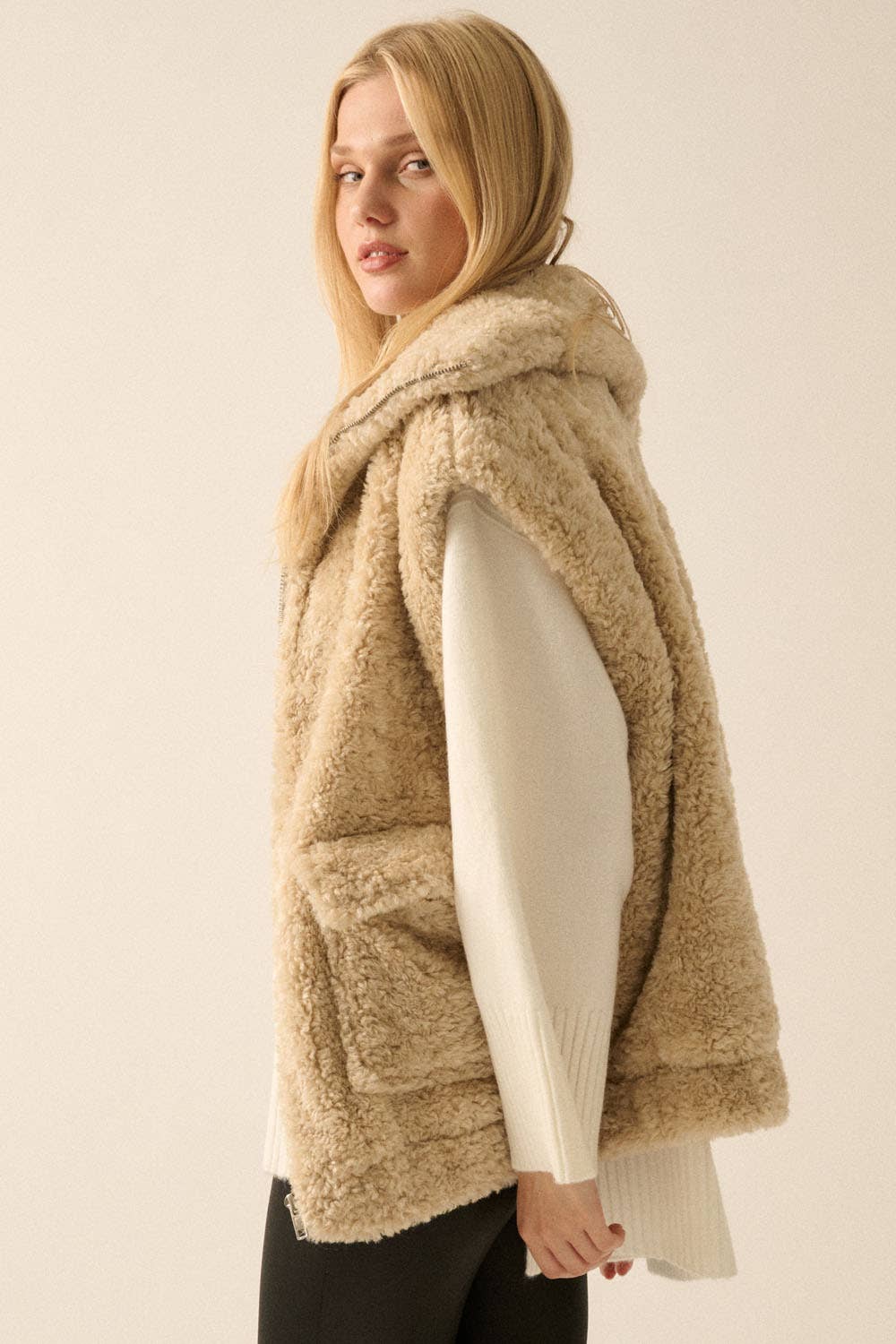 Sam - Solid Faux Fur Zip-Up Pocket Vest