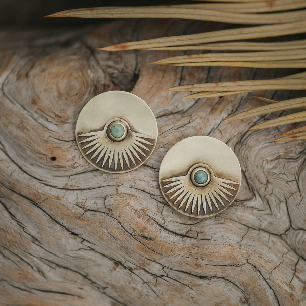 Commonform Yarrow Studs