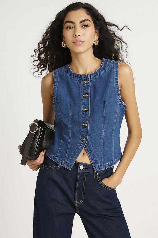 Miki Sleeveless Button-Down Top