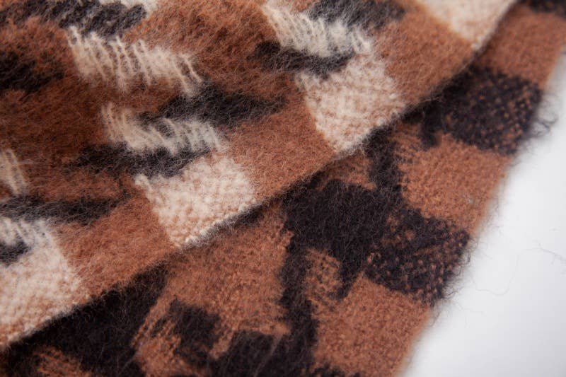 Soft Houndstooth Scarf