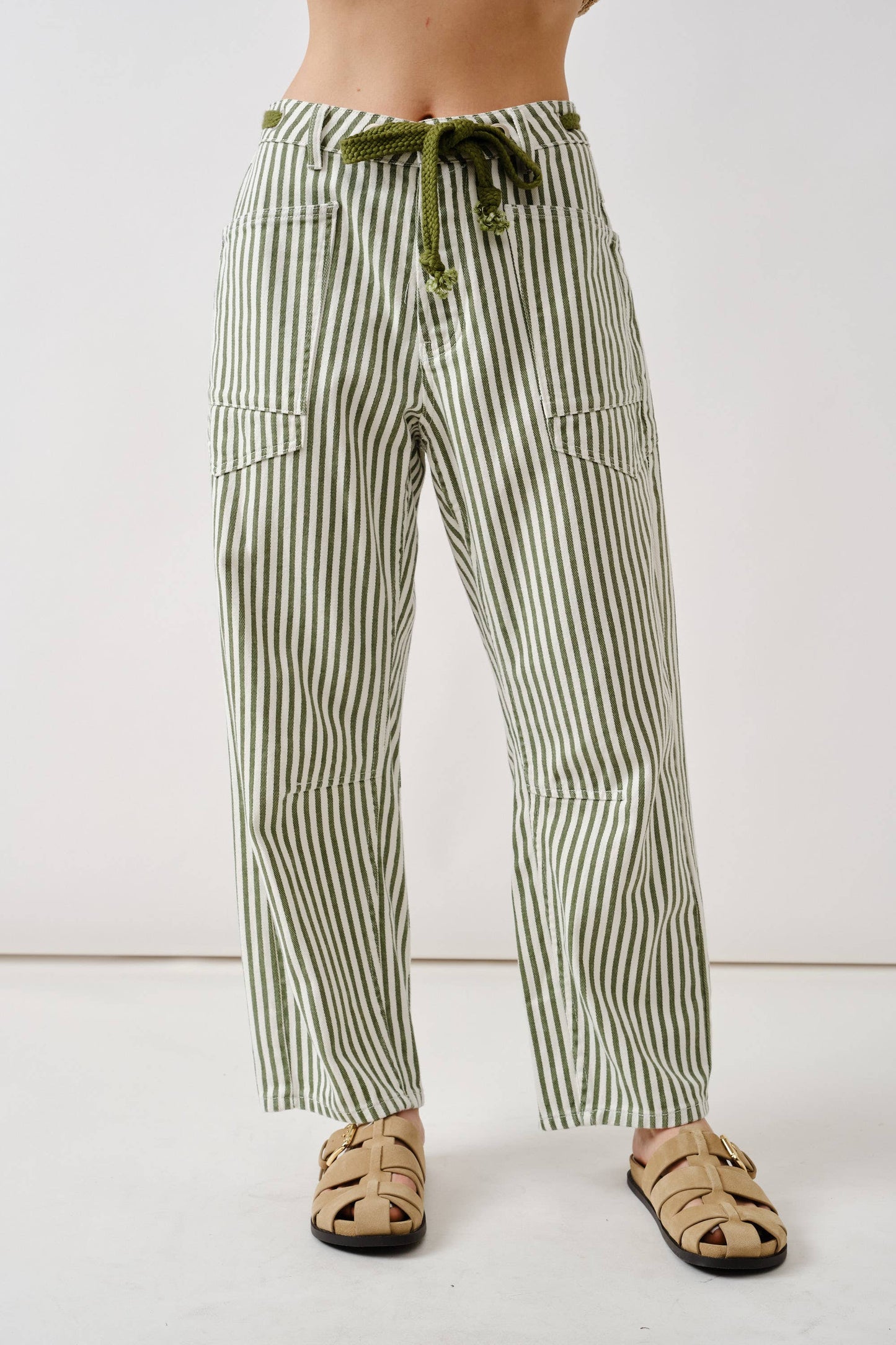 Bailey - Barrel Denim Pants With Eyelet Waist
