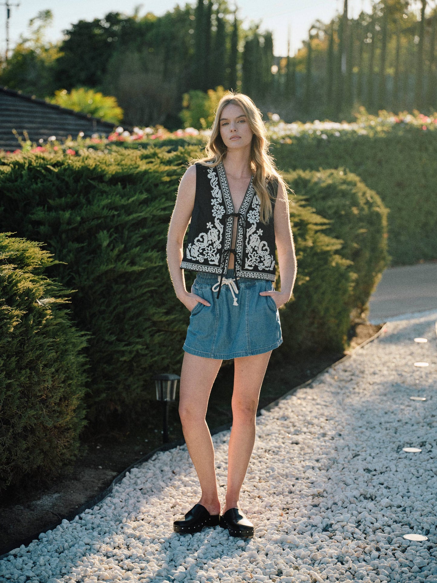 Portia Embroidered Vest Jacket With Tie