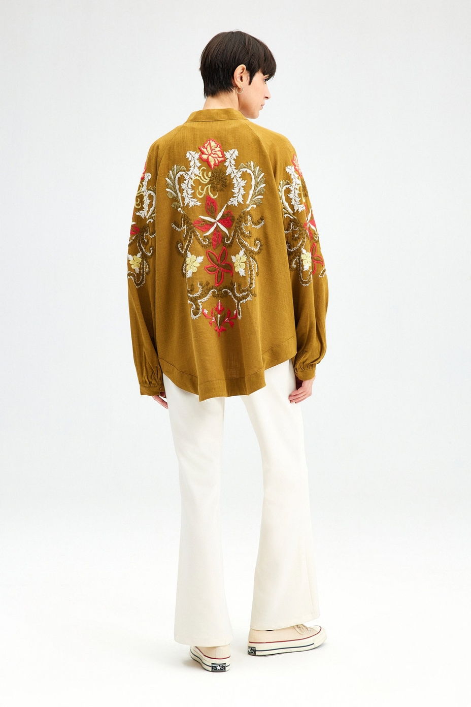 Touché Prive - Kimono with Embroidery