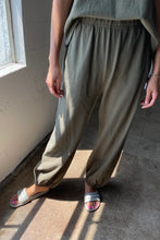 Balloon Pants by Le Bon Shoppe